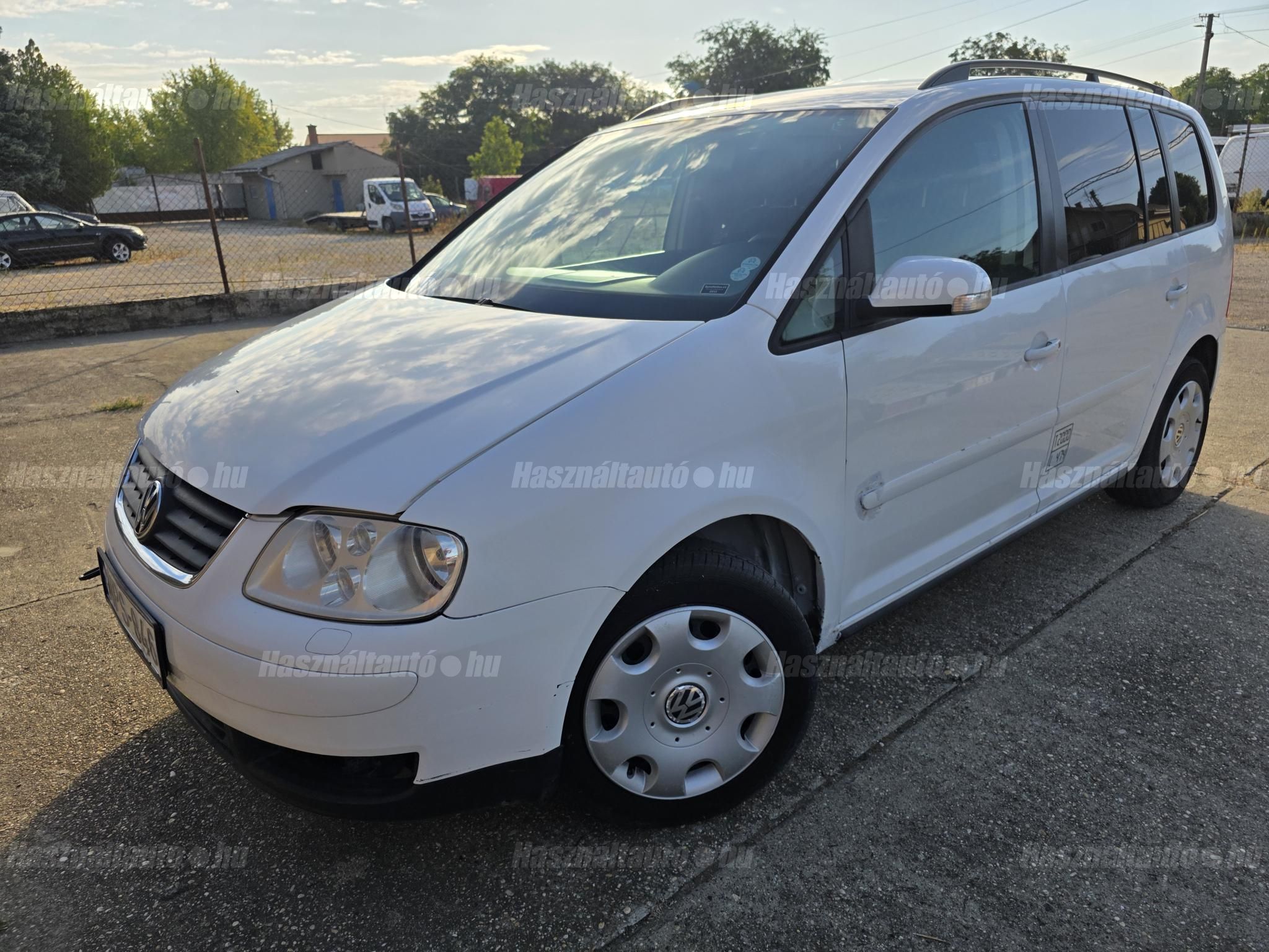 VOLKSWAGEN TOURAN 2006 - 1