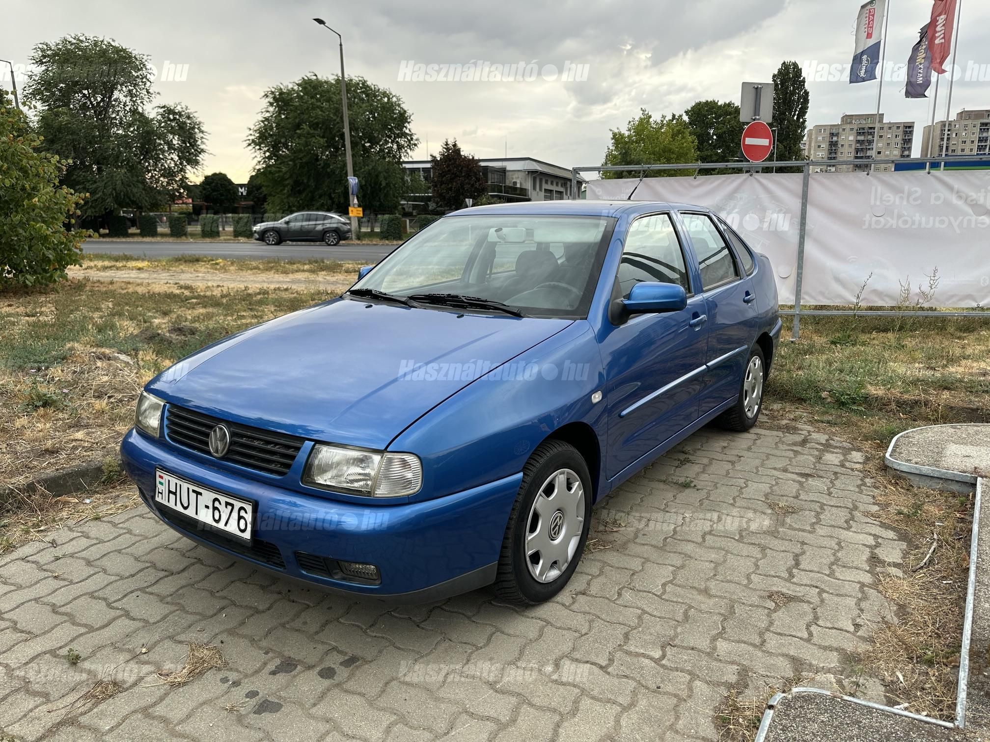 VOLKSWAGEN POLO 2001/10 - 1
