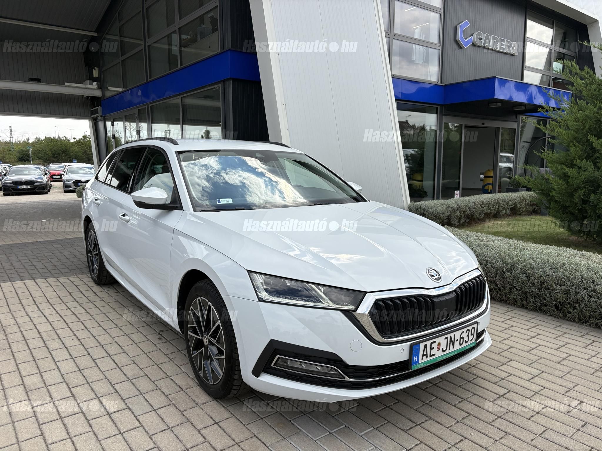 SKODA OCTAVIA 2023/12 - 1
