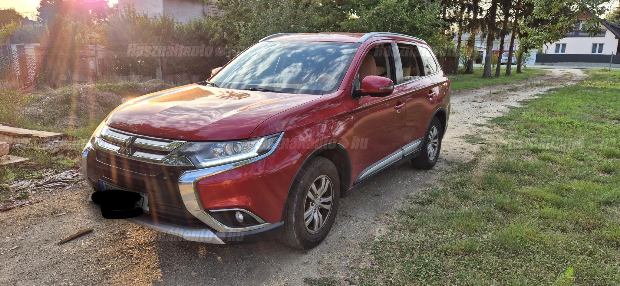 MITSUBISHI OUTLANDER 2016/11 - 1