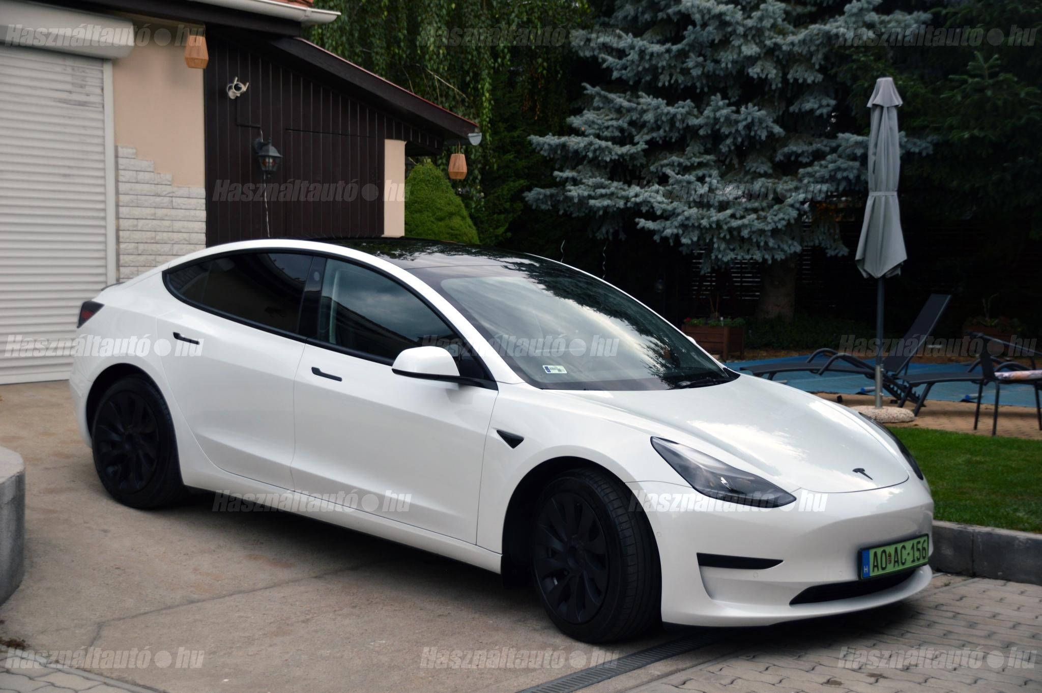 TESLA MODEL 3 2021/12 - 1