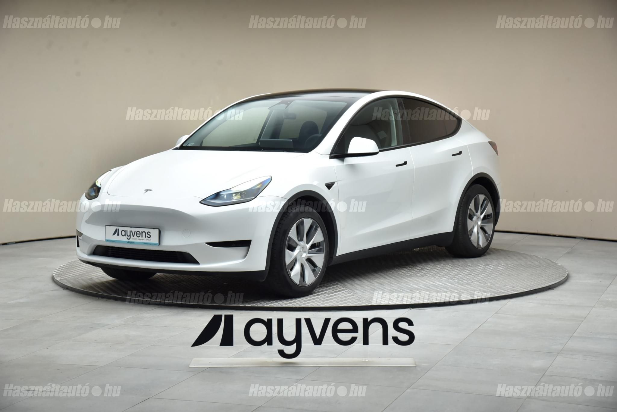 TESLA MODEL Y 2023/7 - 1