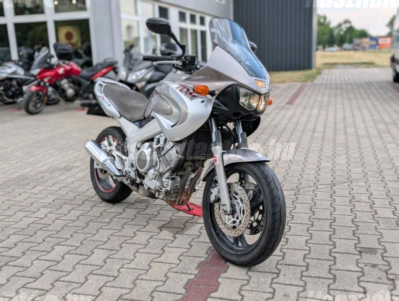 YAMAHA TDM 850 2000 - 1