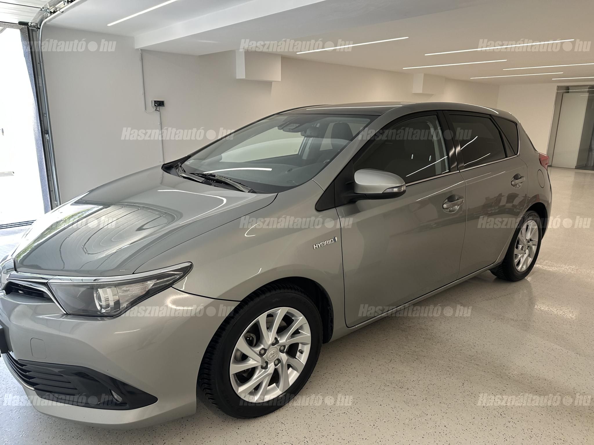TOYOTA AURIS 2016/1 - 1