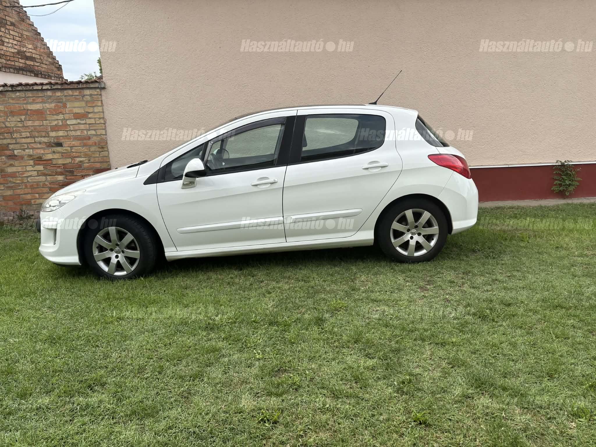 PEUGEOT 308 2009/3 - 1
