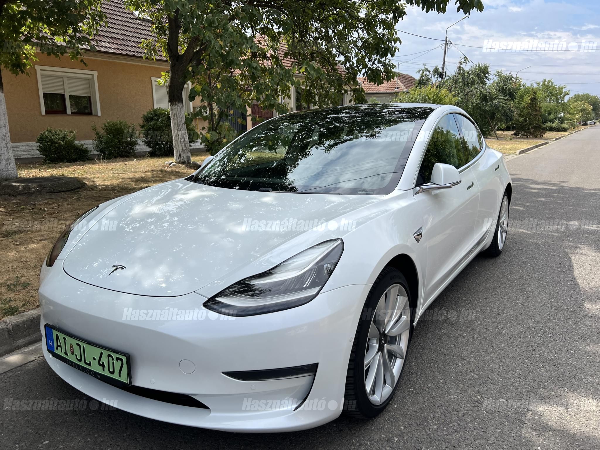 TESLA MODEL 3 2020/10 - 1