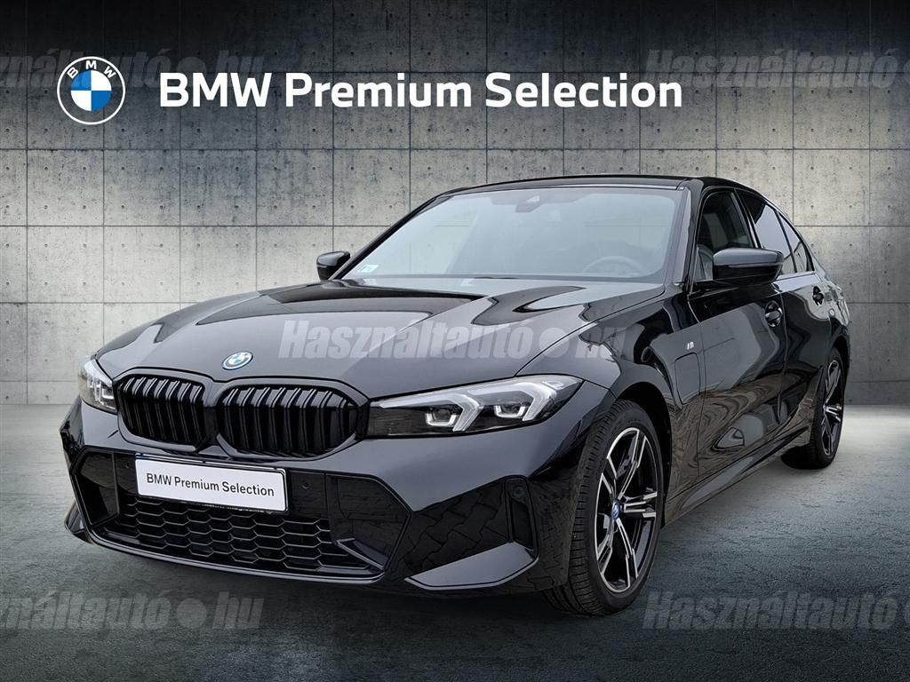 BMW 330 2024/9 - 1