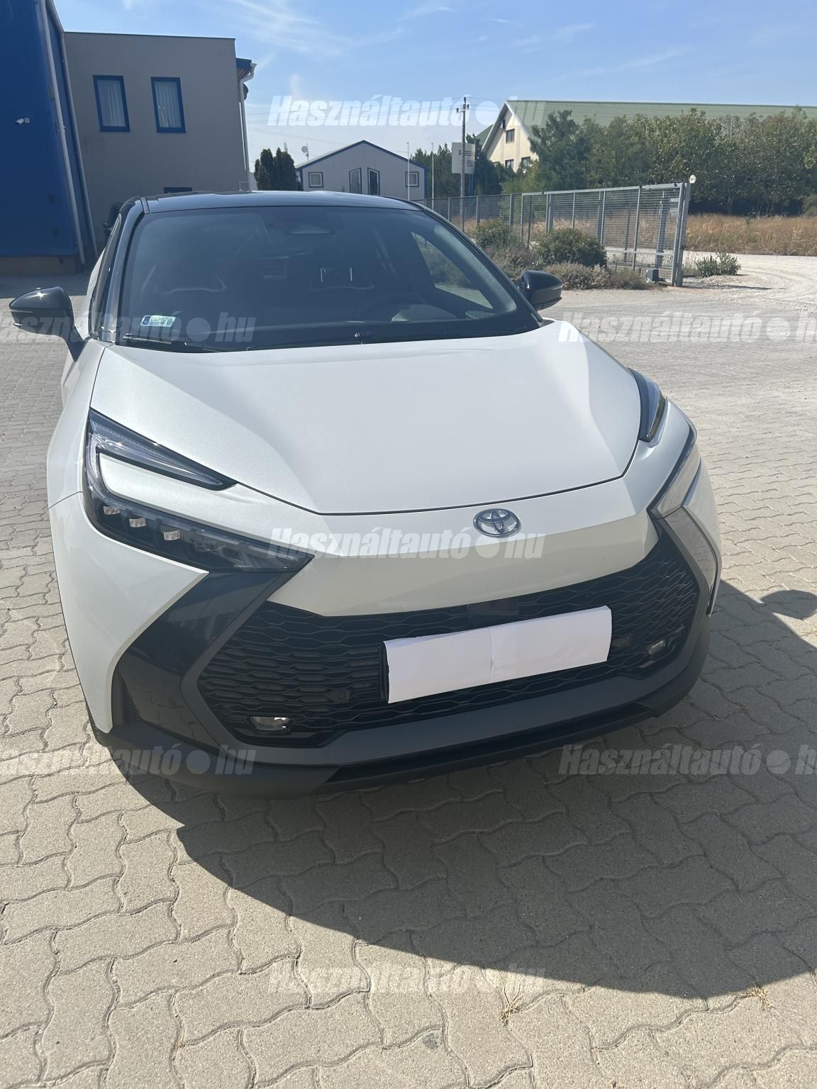 TOYOTA C-HR 2026/3 - 1
