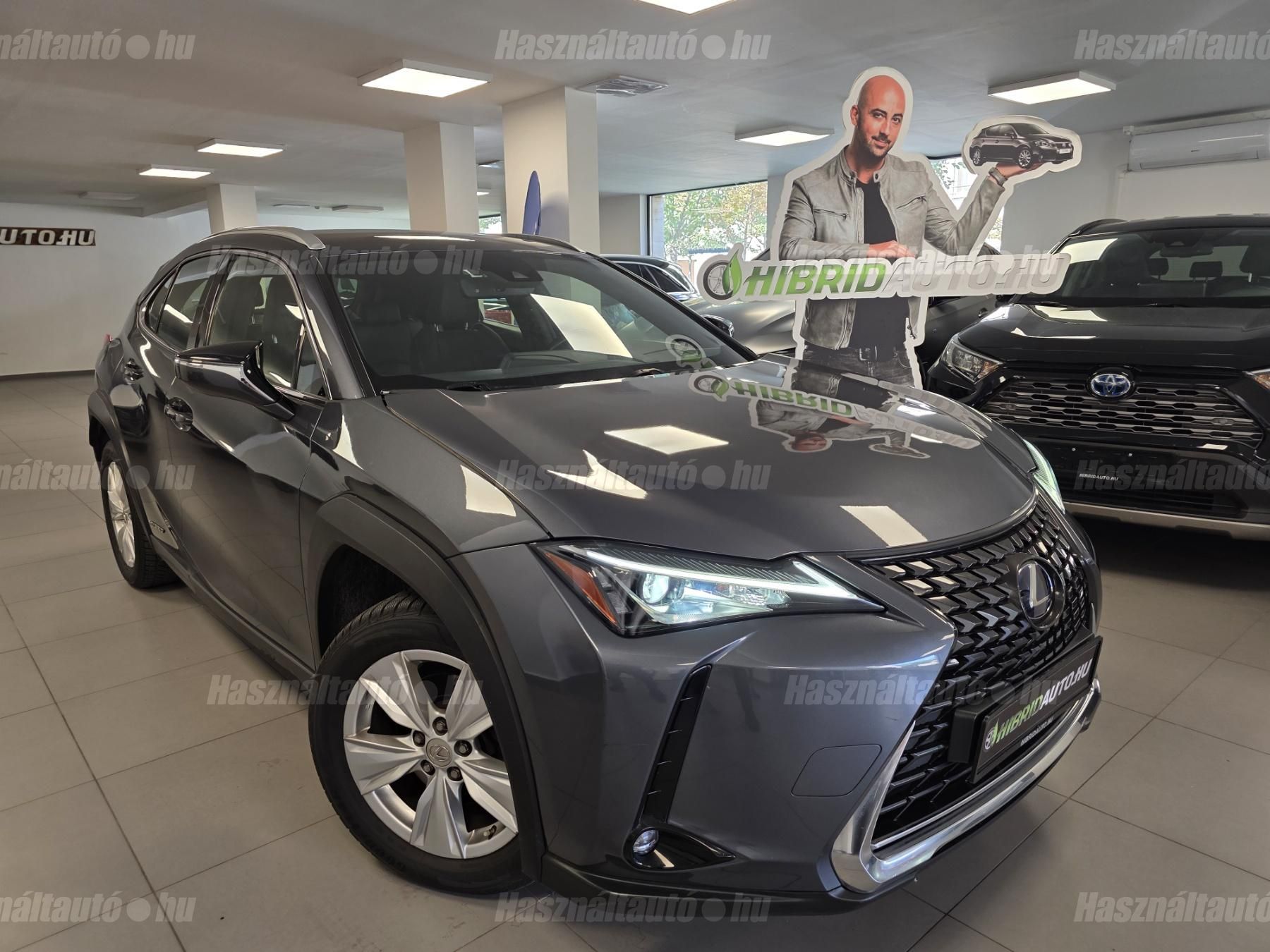 LEXUS UX 2021/10 - 1