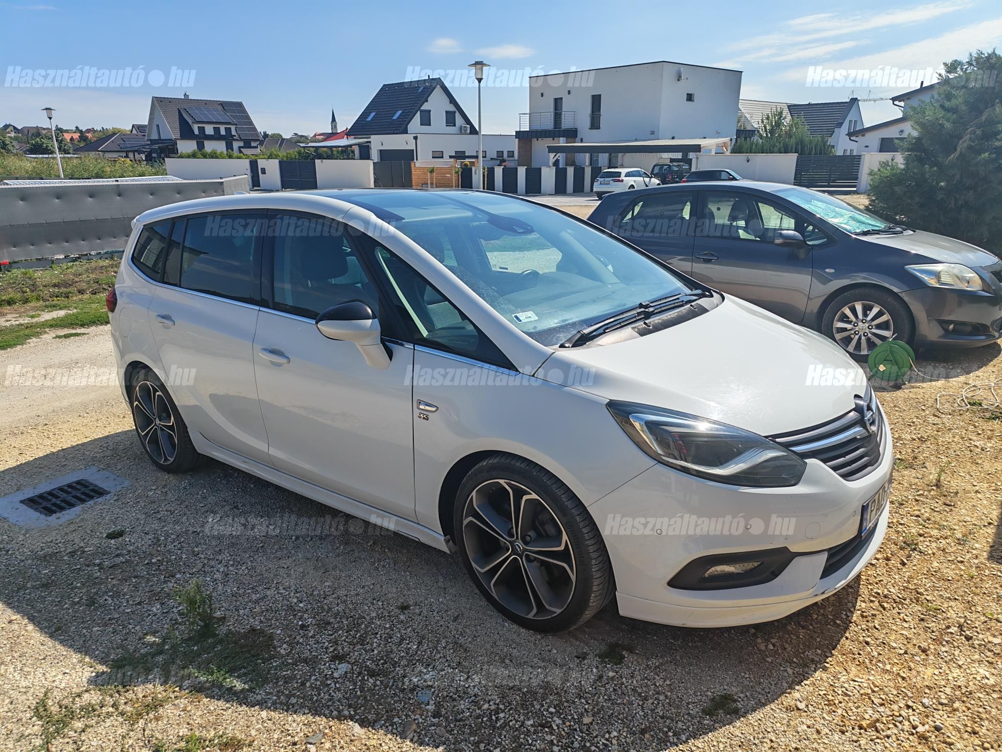 OPEL ZAFIRA 2016 - 1