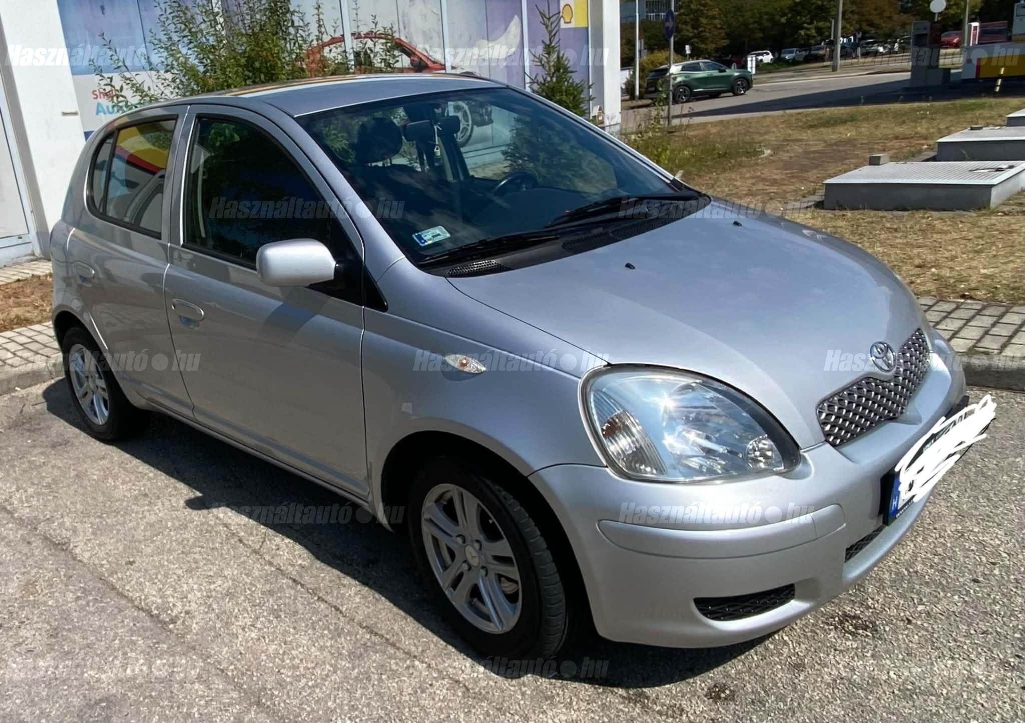TOYOTA YARIS 2004 - 1
