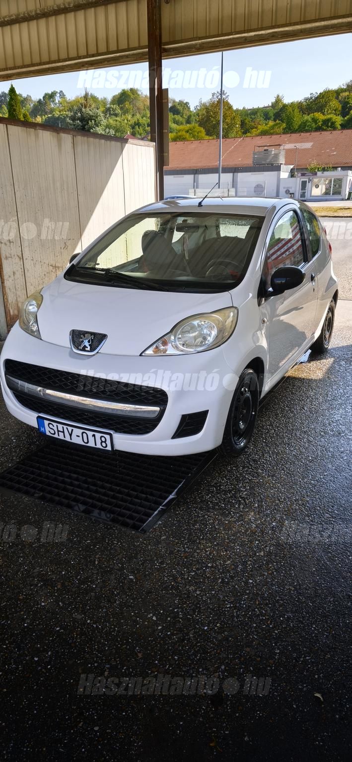 PEUGEOT 107 2009/10 - 1