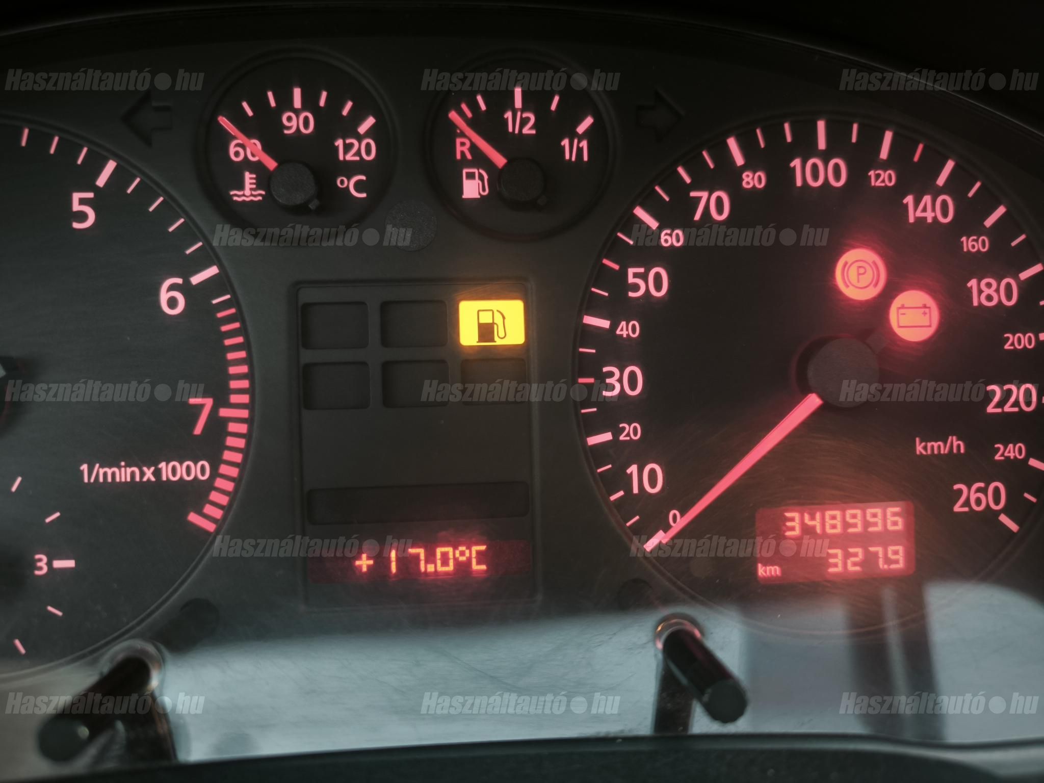 AUDI A4 1998/9 - 1
