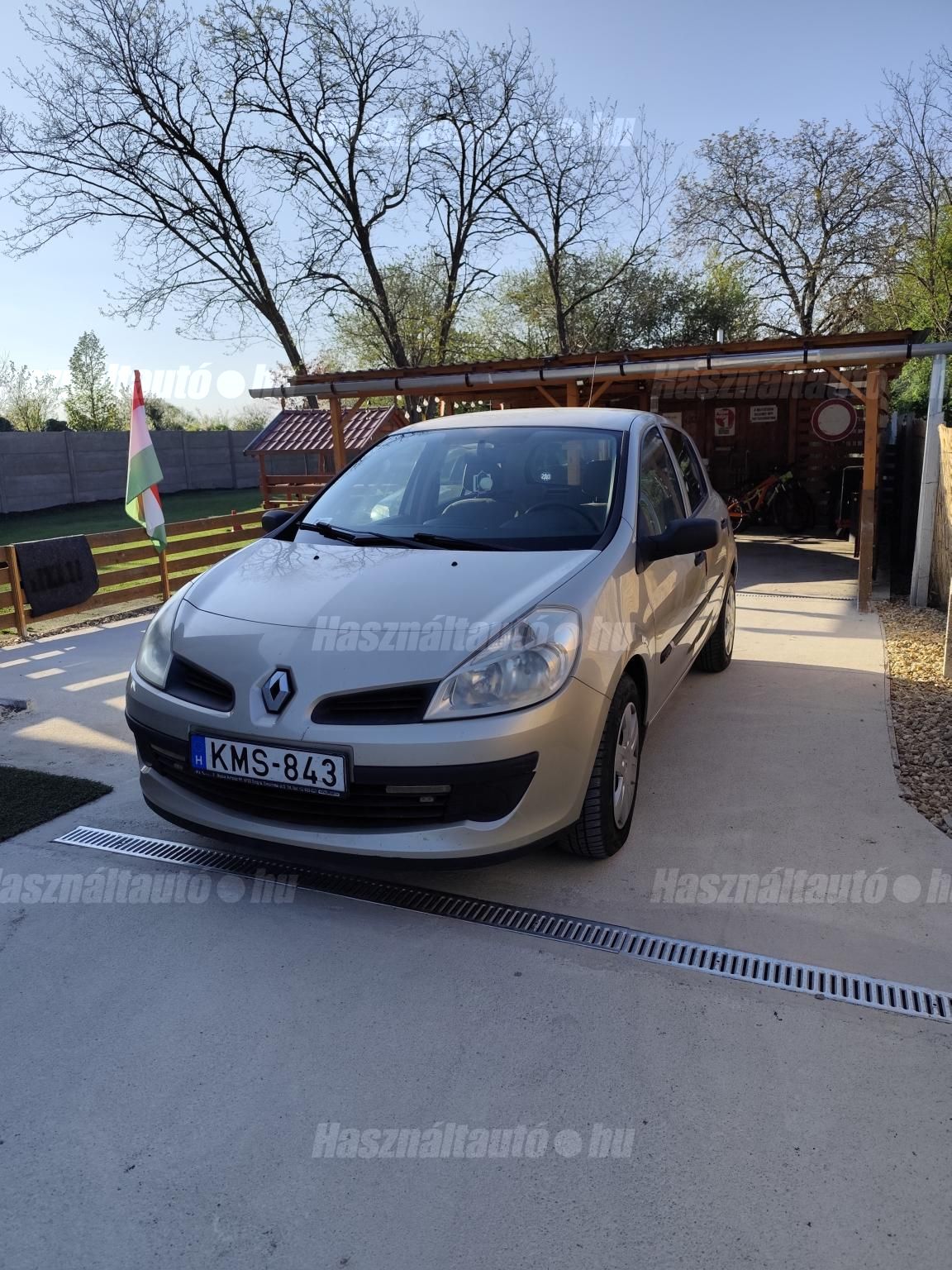 RENAULT CLIO 2006 - 1