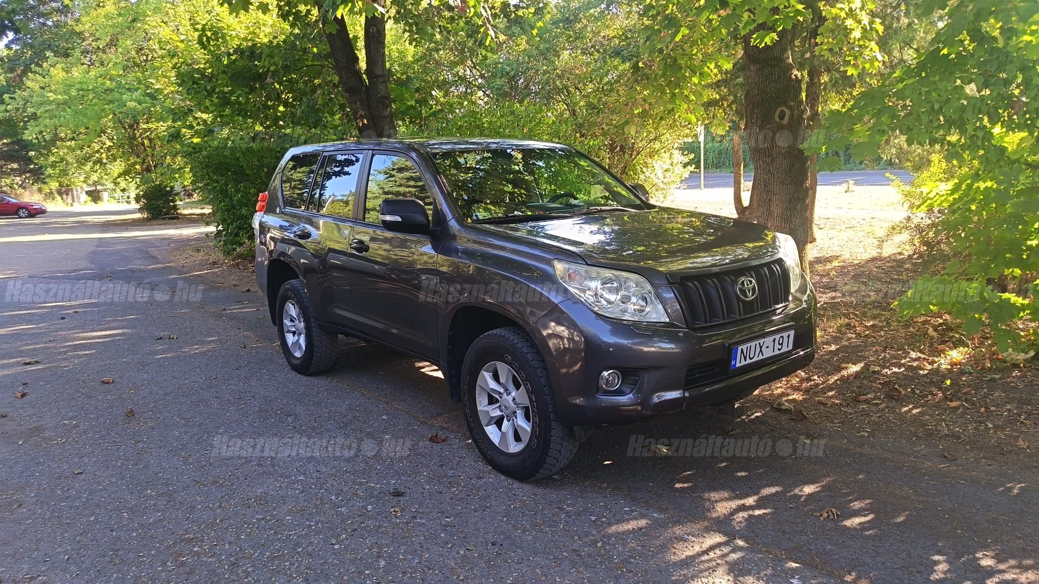 TOYOTA LAND CRUISER 2010/12 - 1