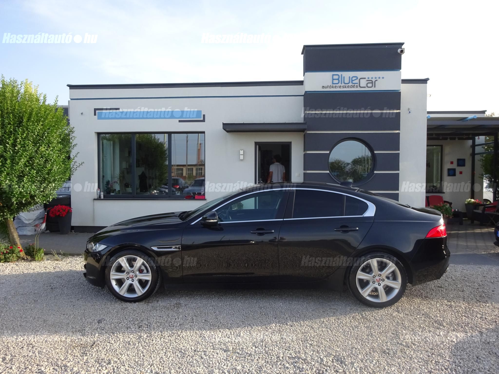 JAGUAR XE 2017/8 - 1
