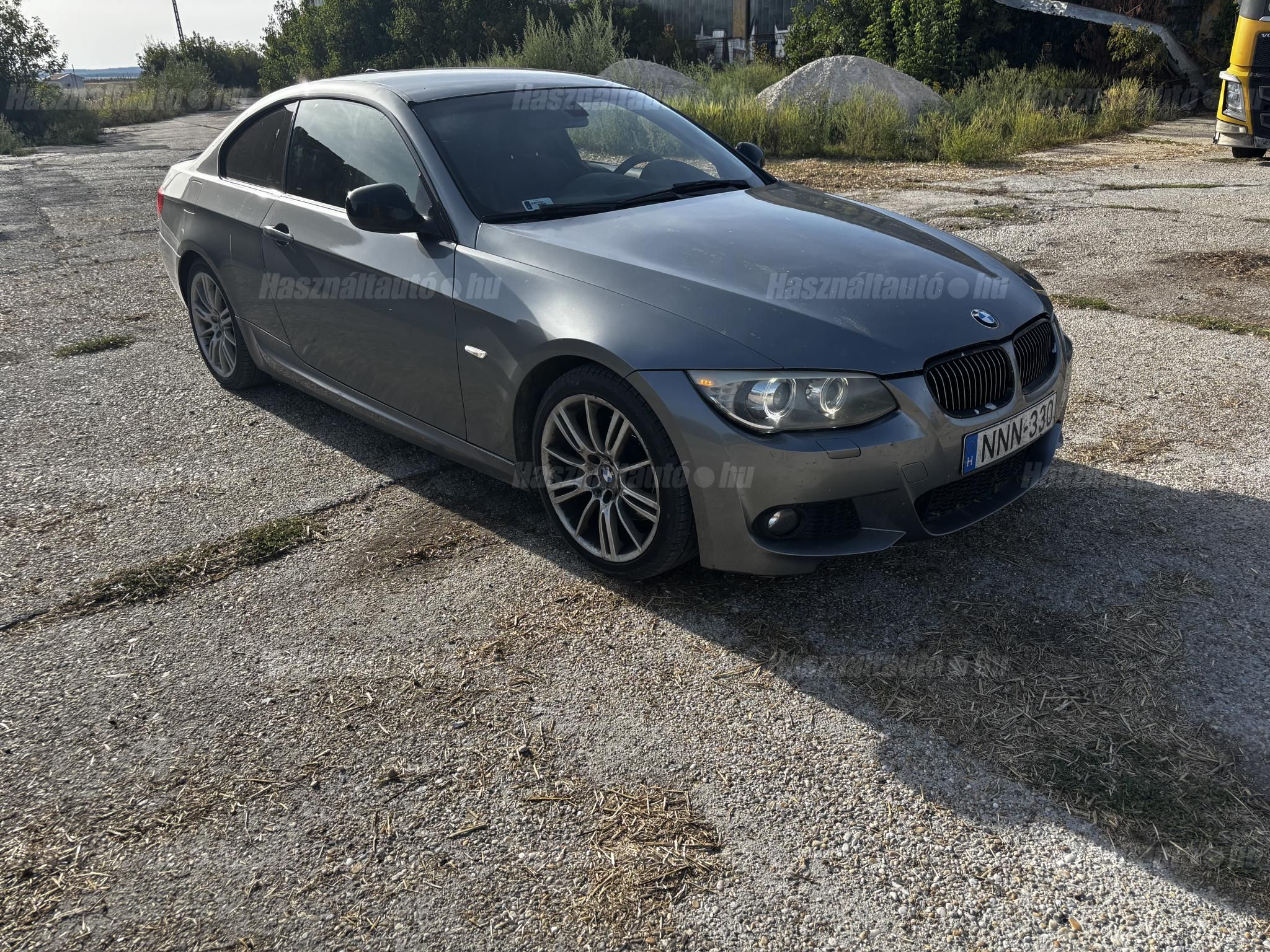 BMW 330 2011/3 - 1