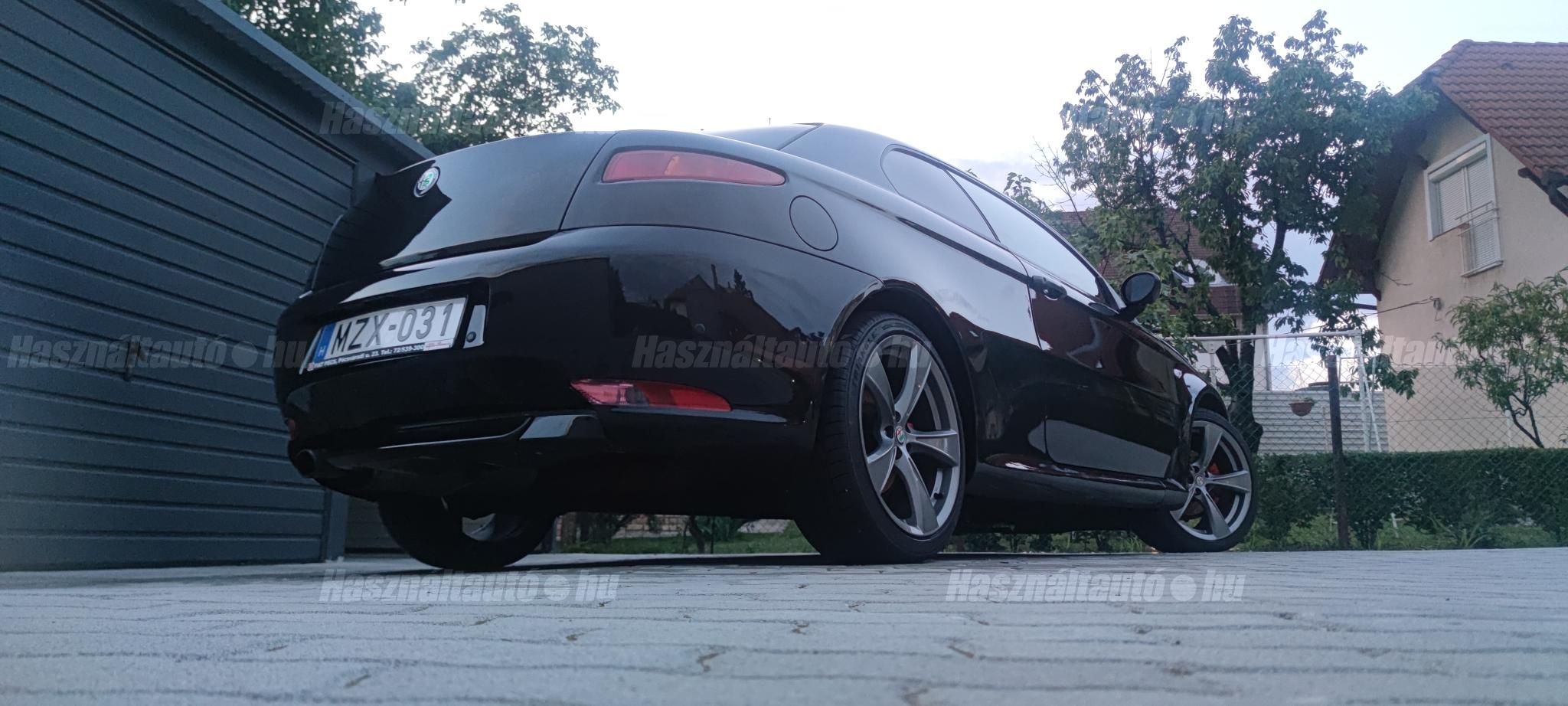 ALFA ROMEO GT 2005/6 - 1