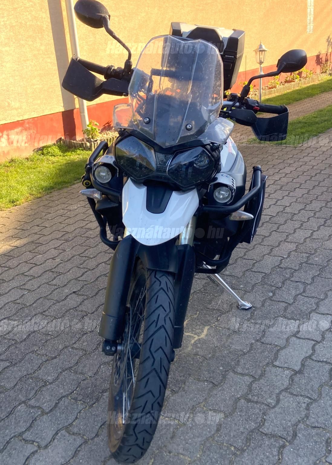 TRIUMPH TIGER 800 XC 2013/4 - 1