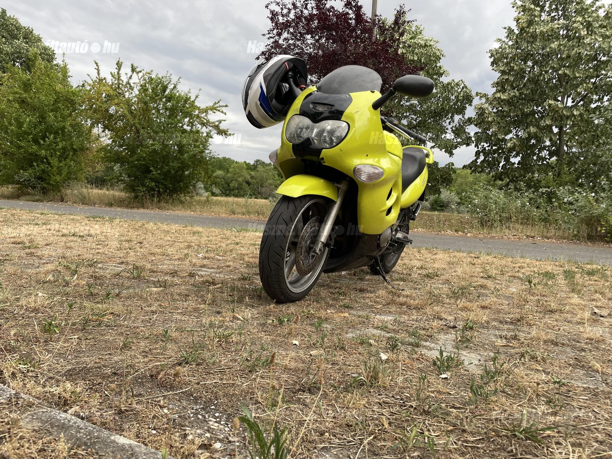 SUZUKI GSX 600 F 1998/8 - 1