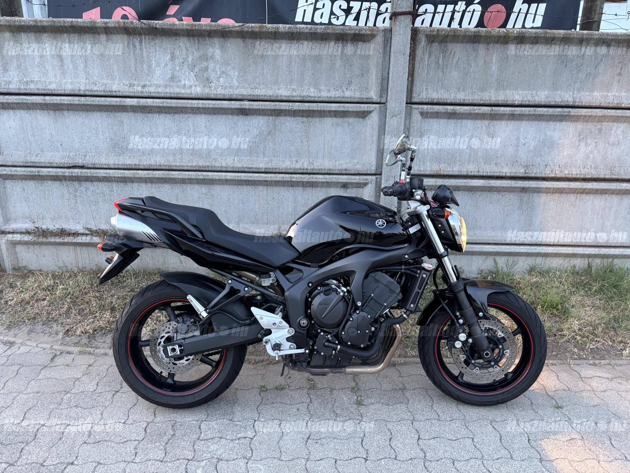 YAMAHA FZ6-N 2008 - 1