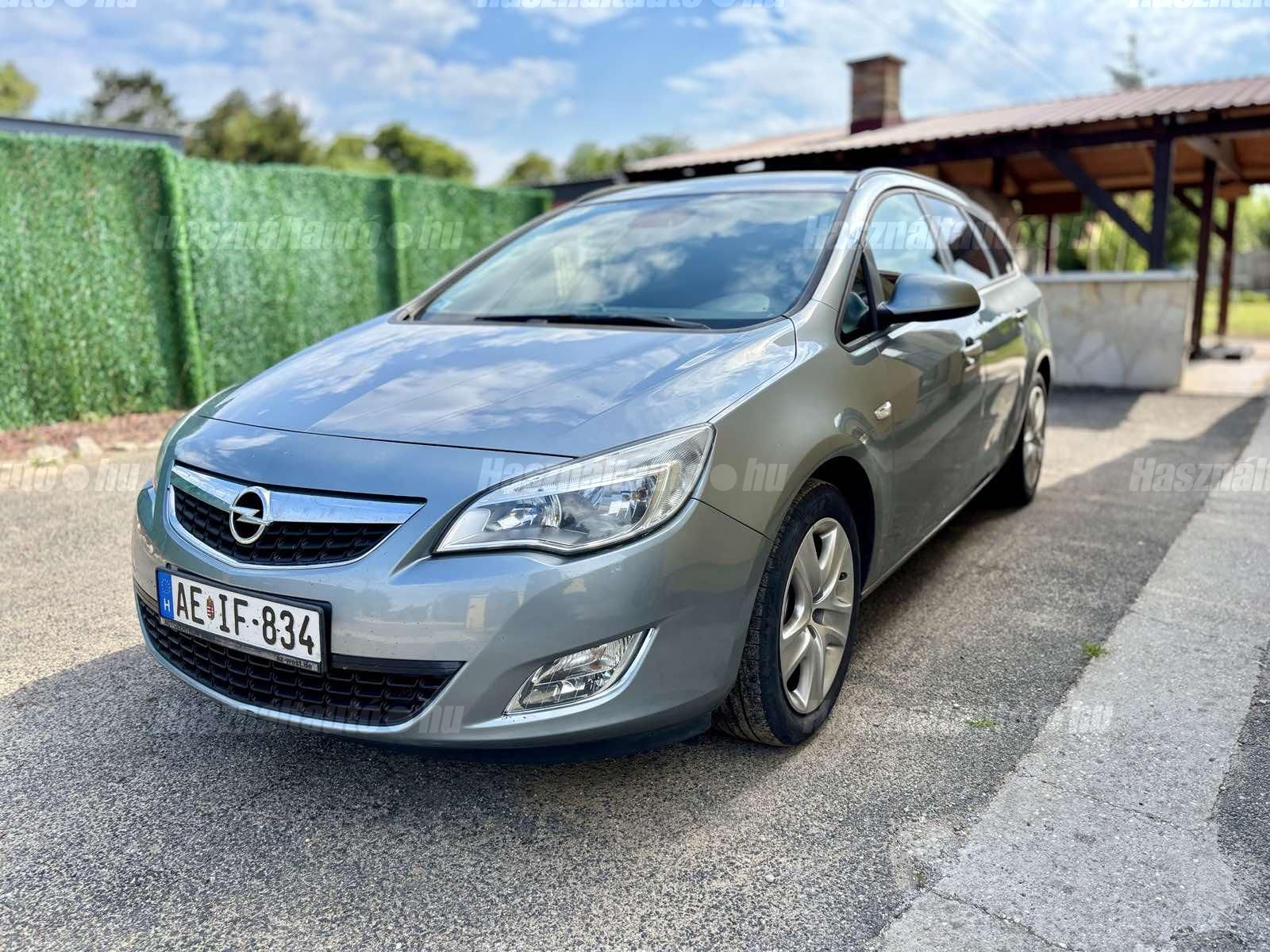 OPEL ASTRA J 2013/3 - 1