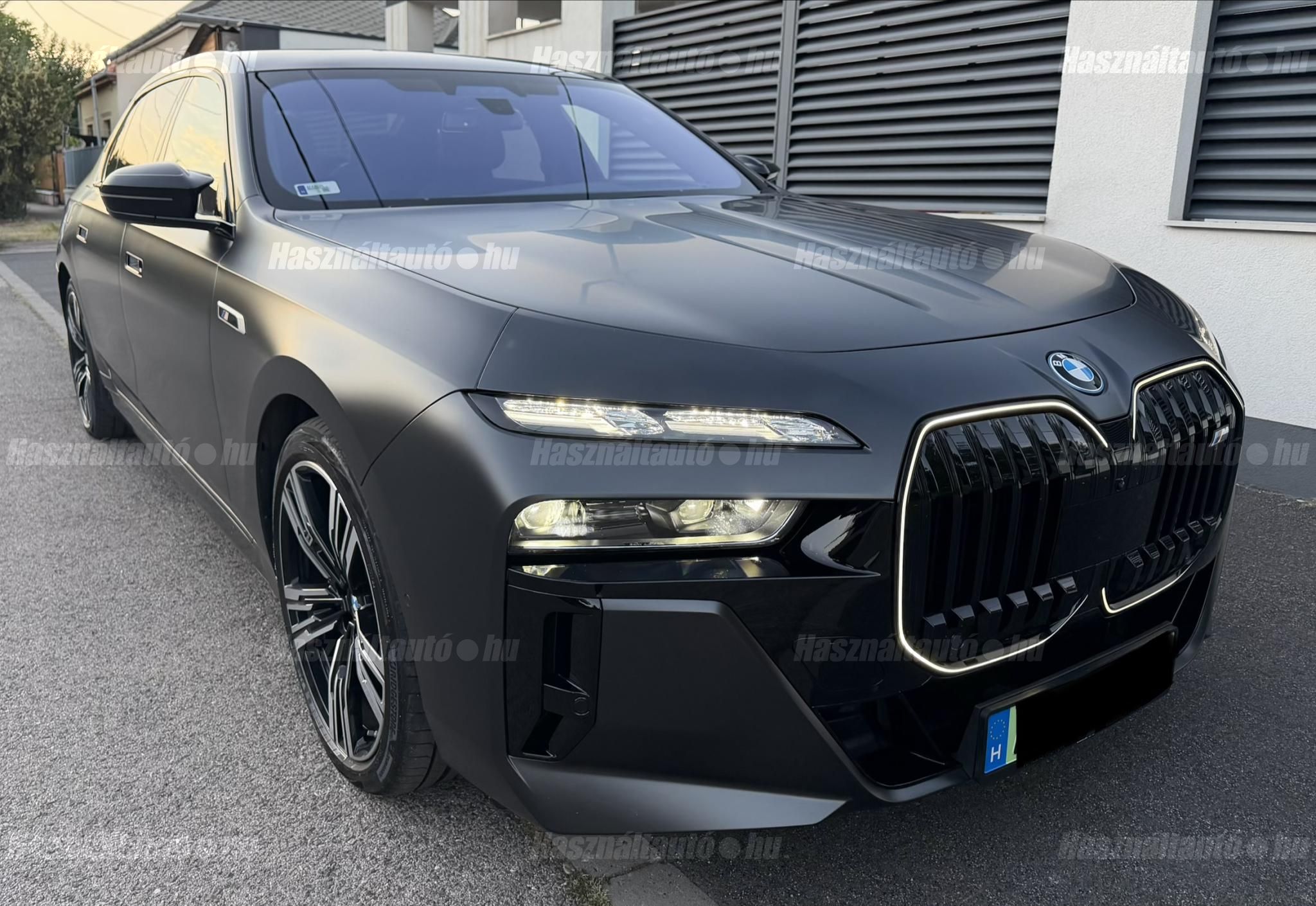 BMW 7-ES SOROZAT 2024/6 - 1