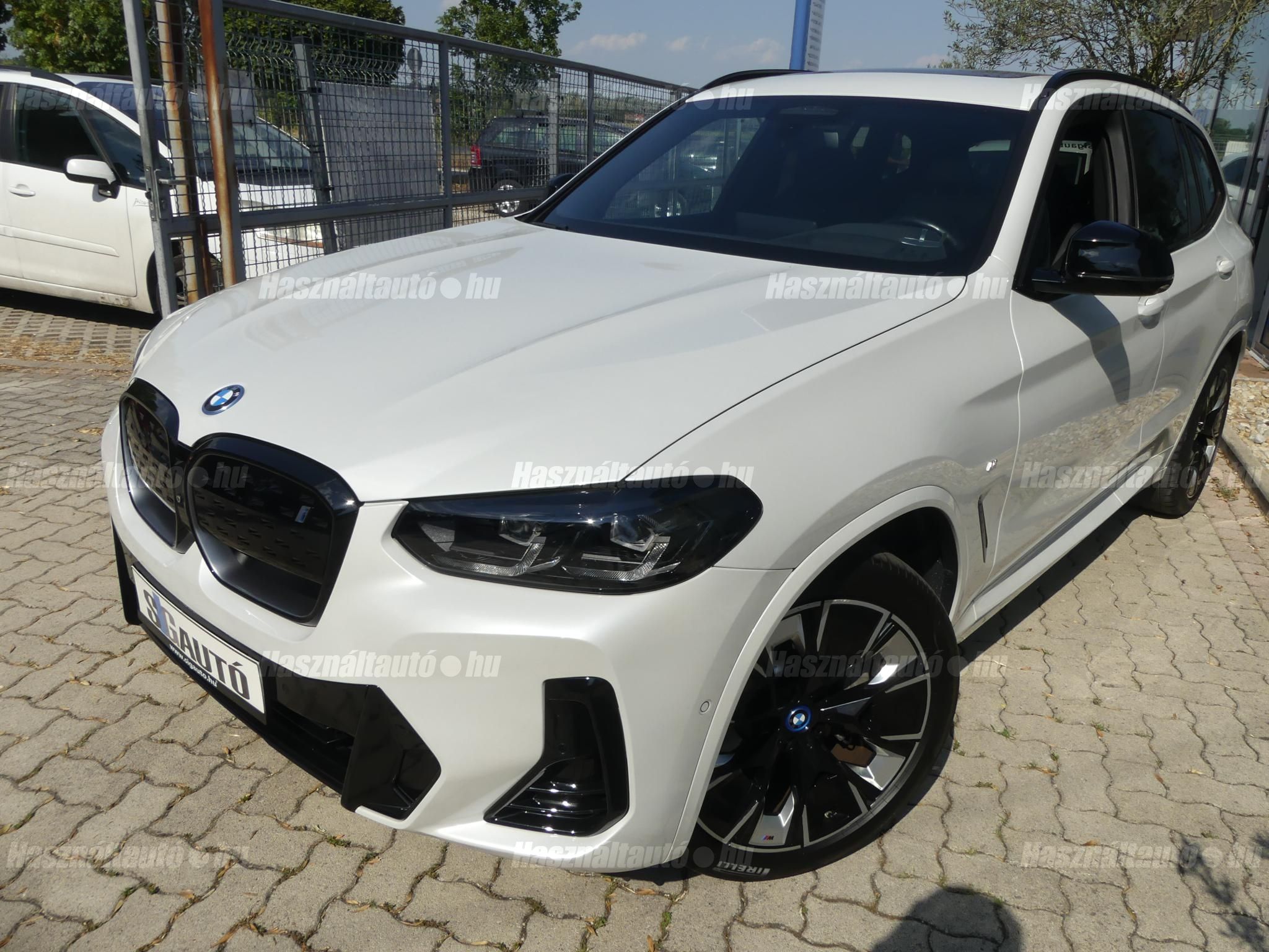 BMW IX3 2022/3 - 1