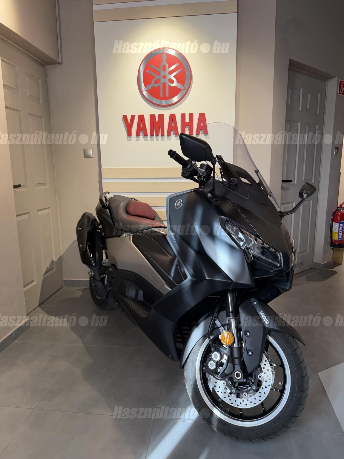 YAMAHA TMAX 2026/3 - 1