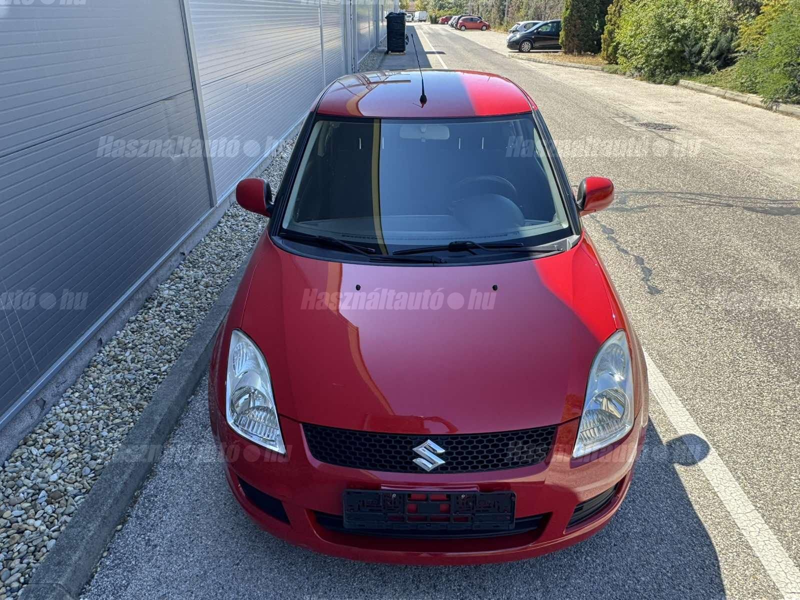 SUZUKI SWIFT 2010/9 - 1