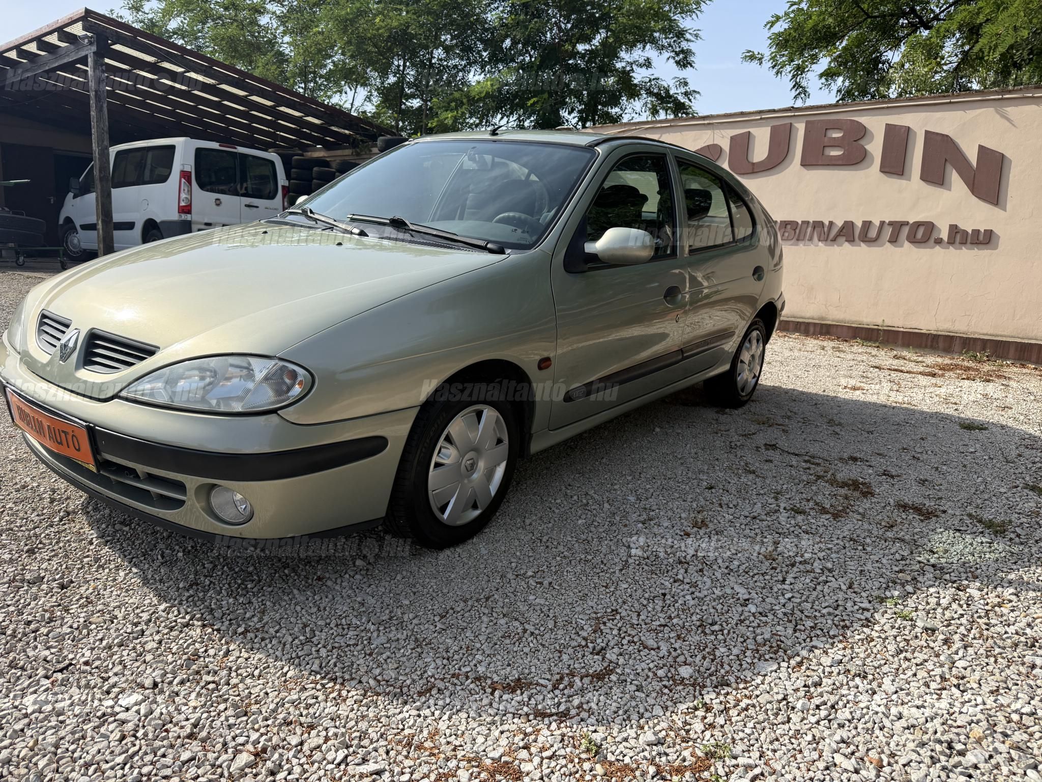 RENAULT MEGANE 2002/2 - 1