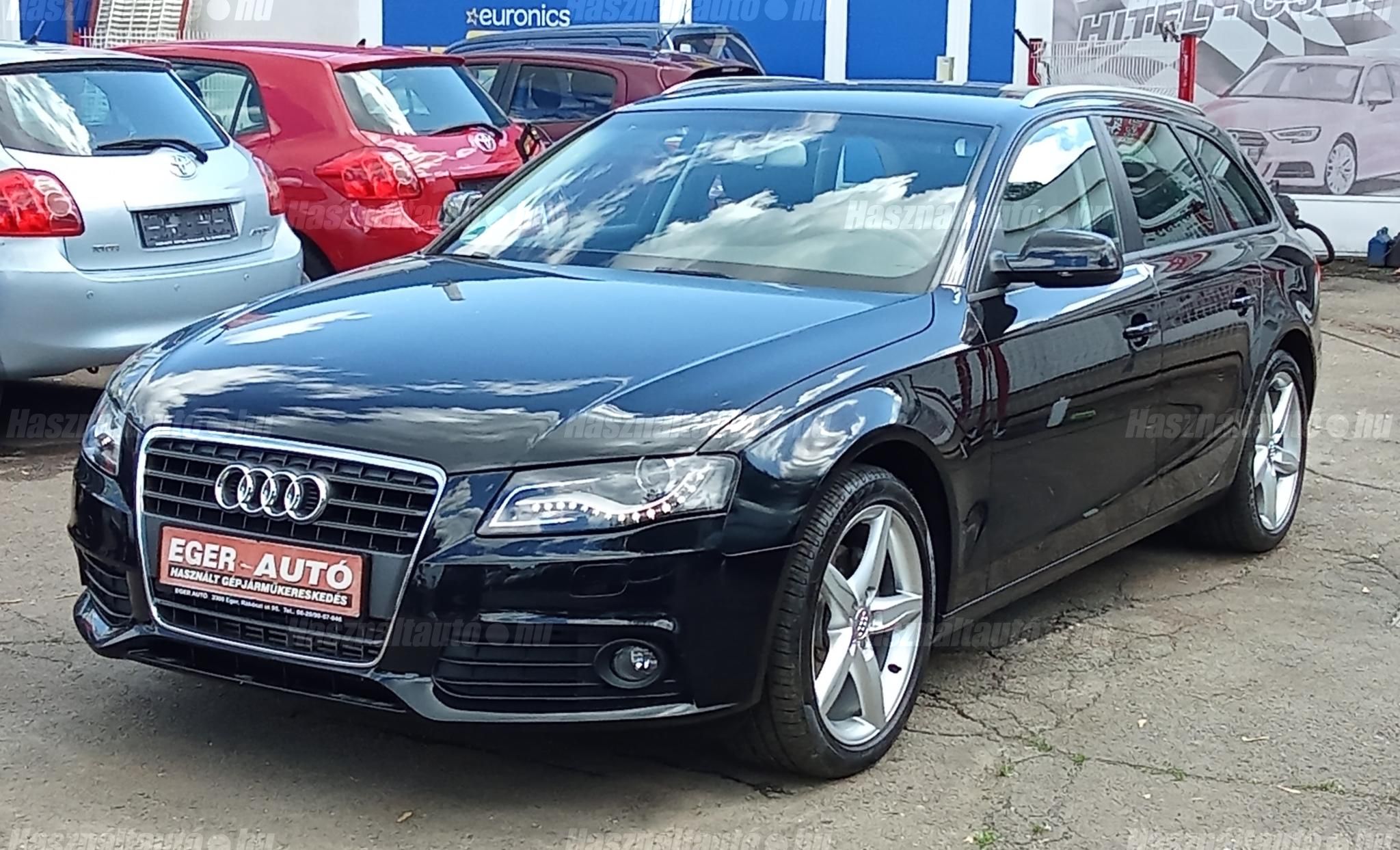 AUDI A4 2011/6 - 1