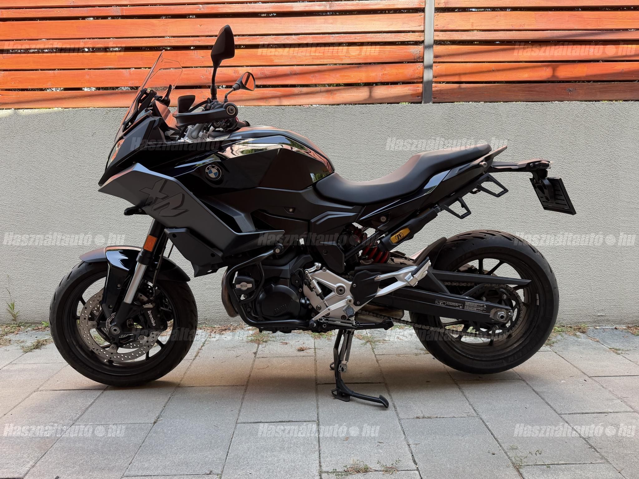 BMW F 900 XR 2022/8 - 1