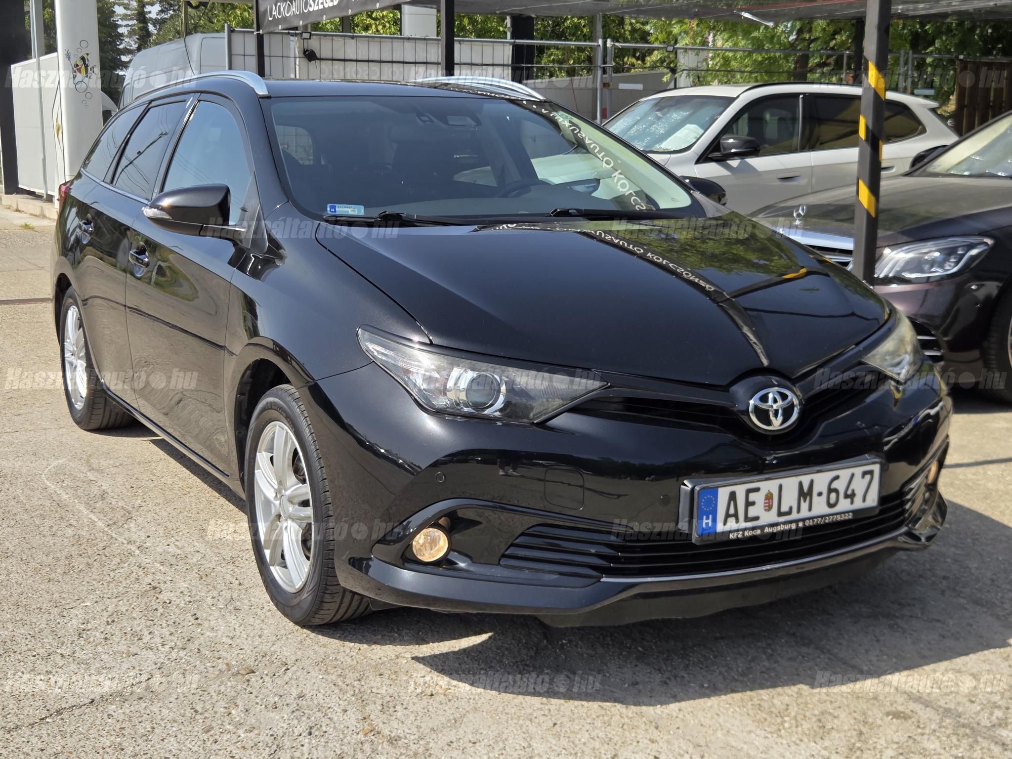 TOYOTA AURIS 2018/7 - 1