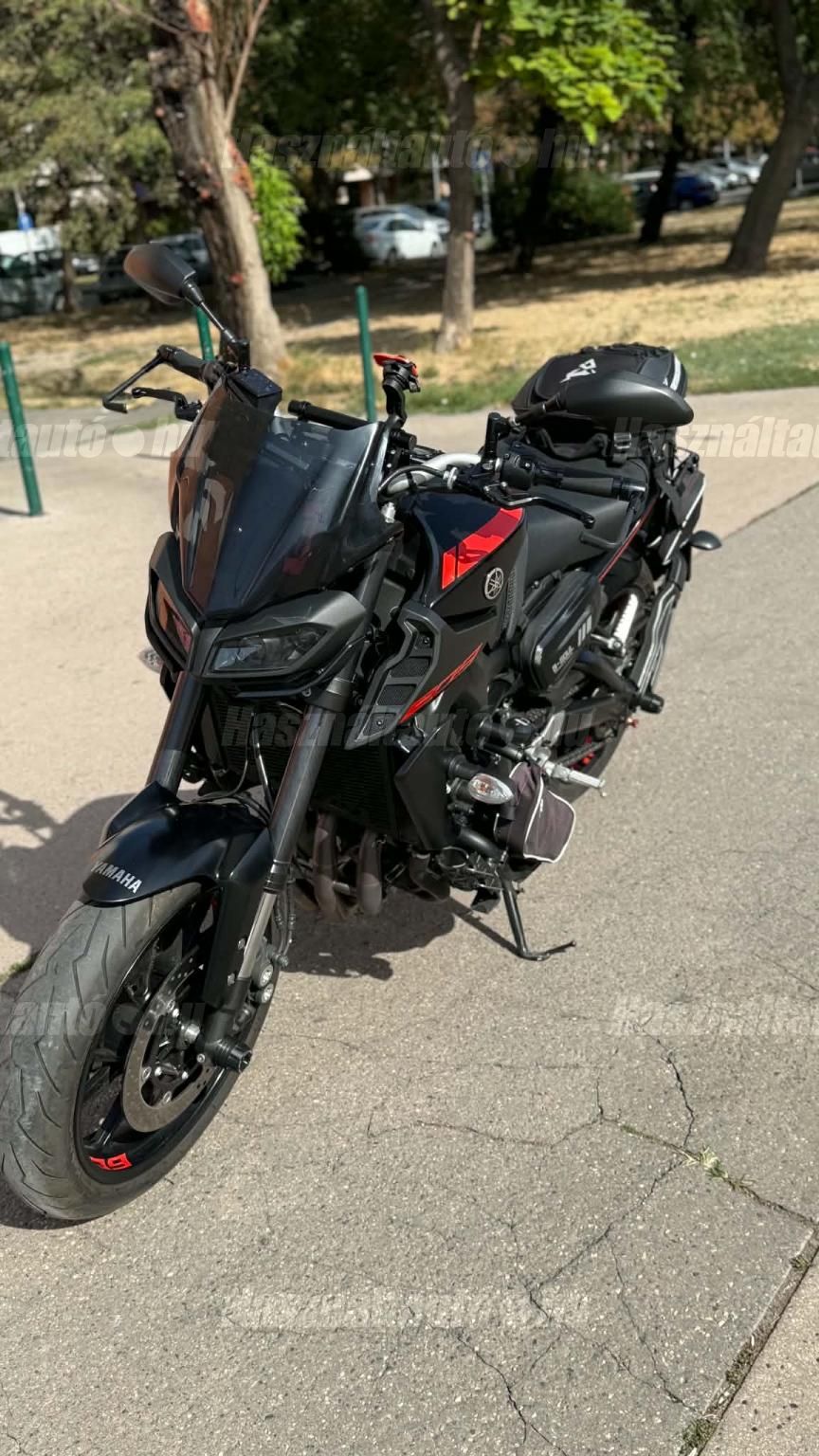 YAMAHA MT-09 2019 - 1