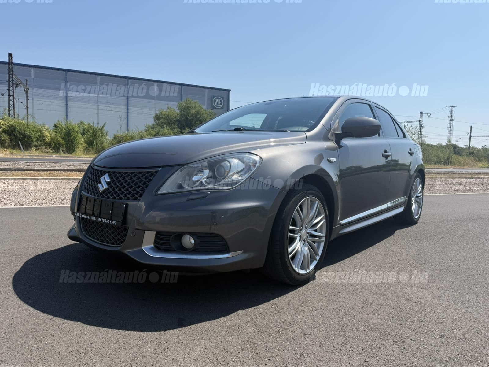 SUZUKI KIZASHI 2011/2 - 1