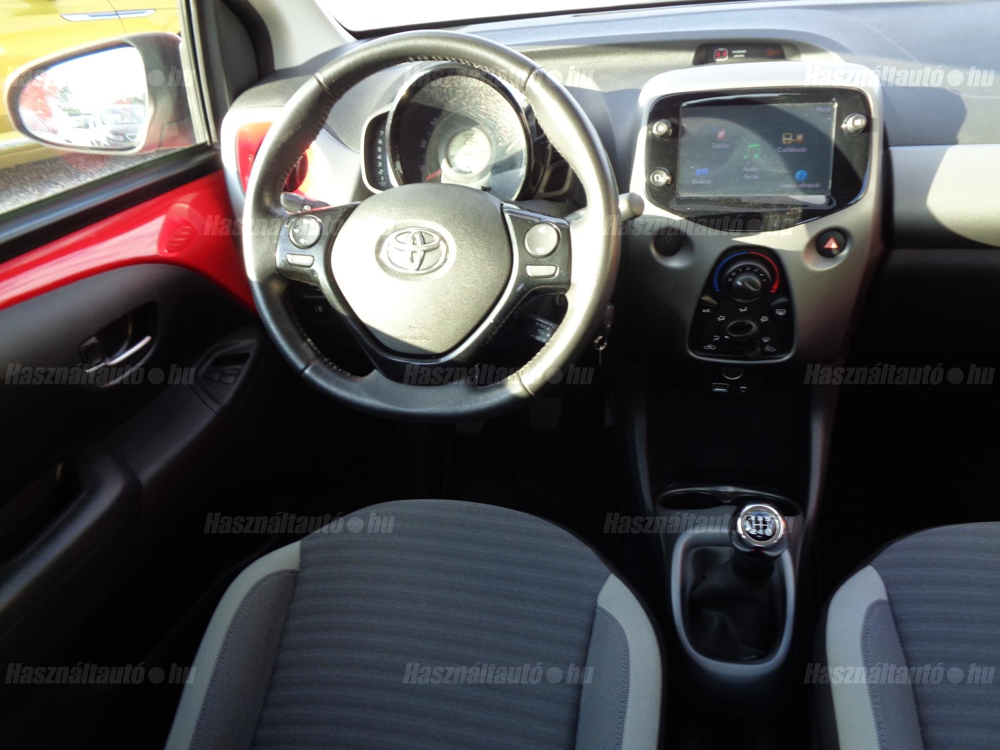 TOYOTA AYGO 2020/11 - 1