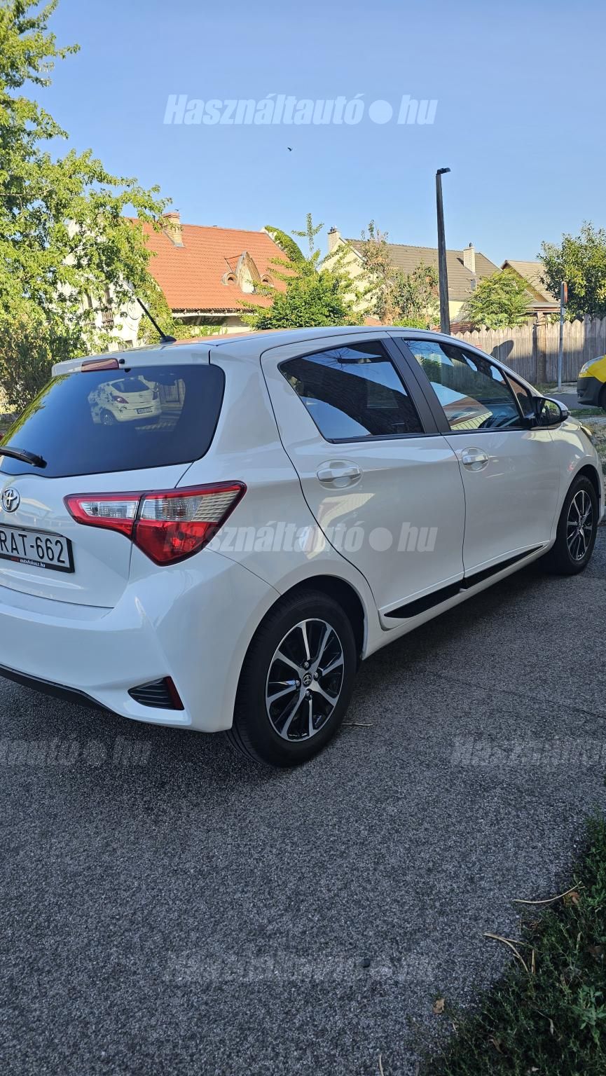 TOYOTA YARIS 2018/9 - 1