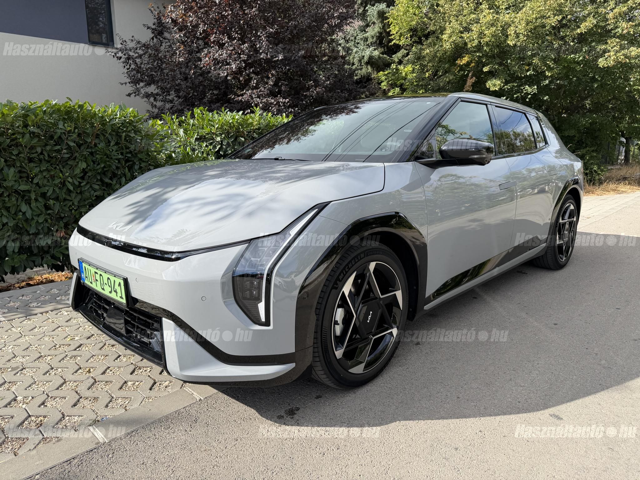KIA EV4 2025/9 - 1