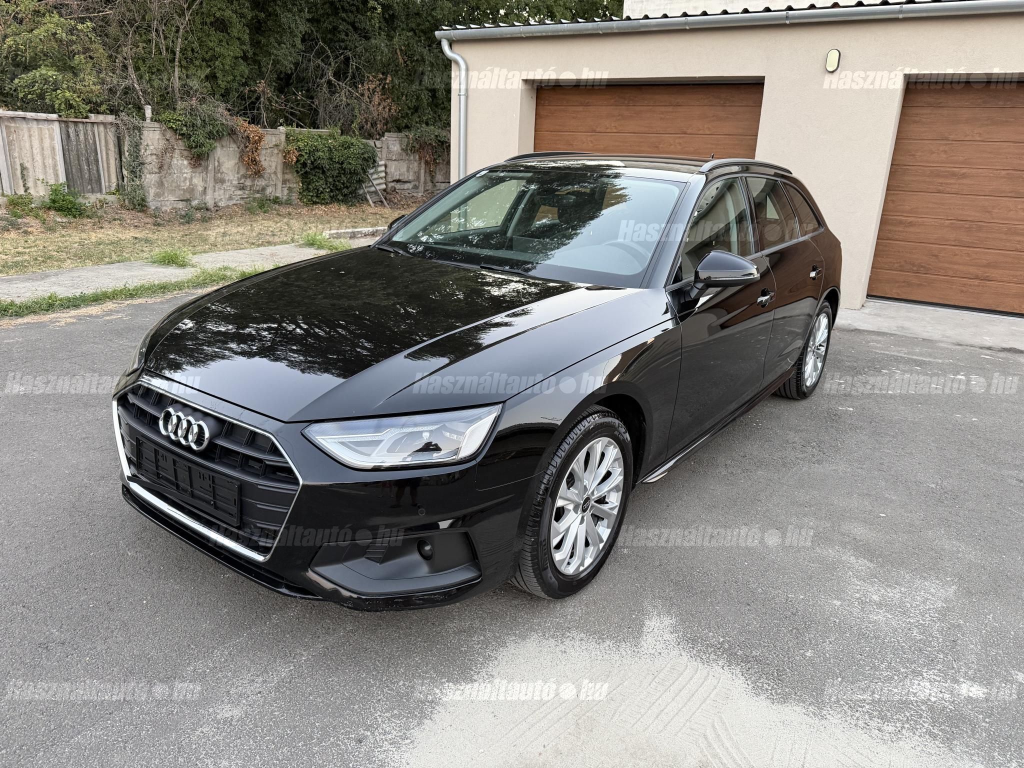 AUDI A4 2022/5 - 1