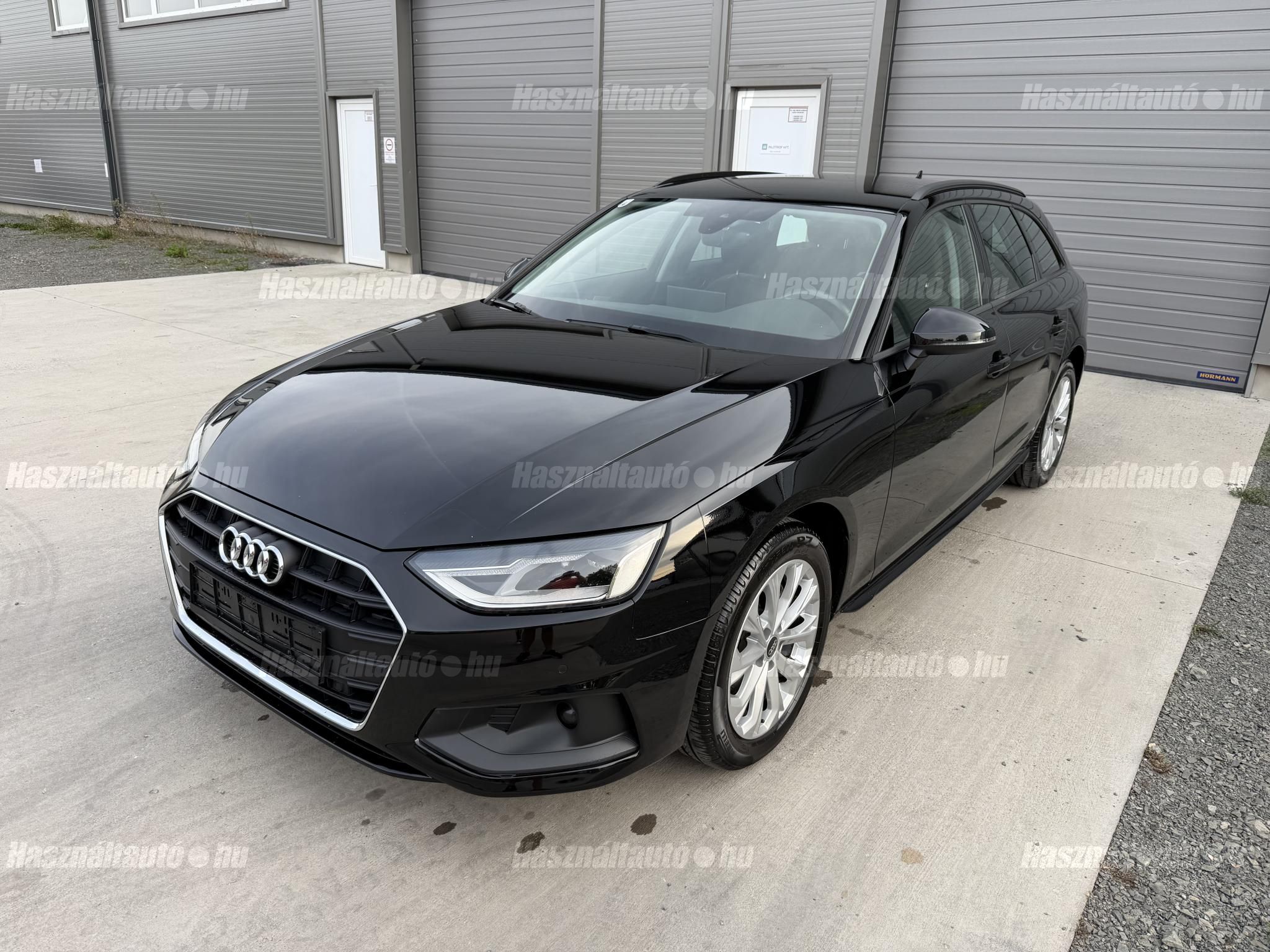 AUDI A4 2022/5 - 1