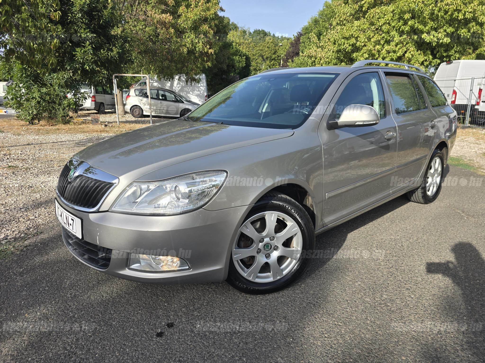 SKODA OCTAVIA 2010/11 - 1