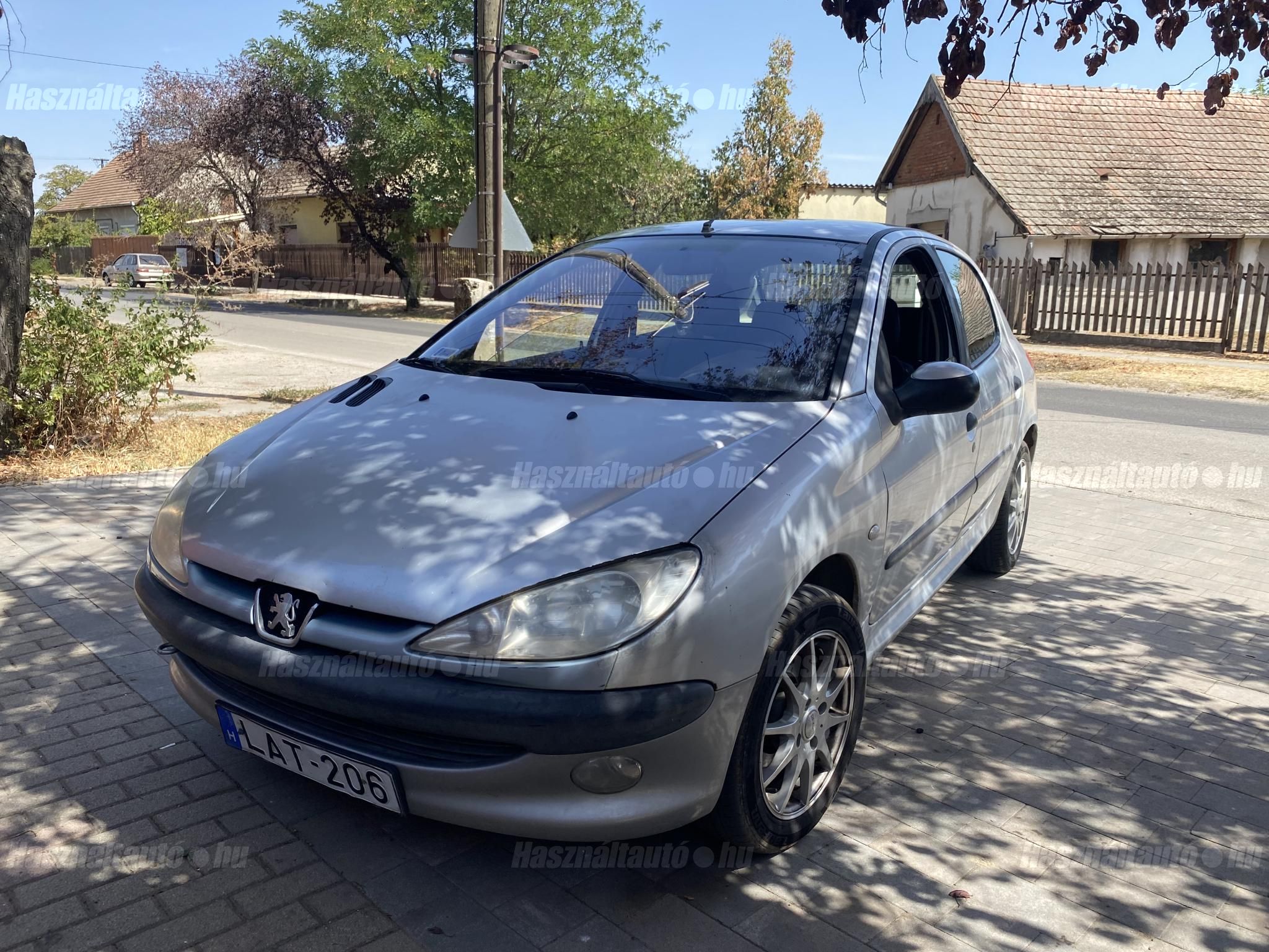 PEUGEOT 206 2002/8 - 1