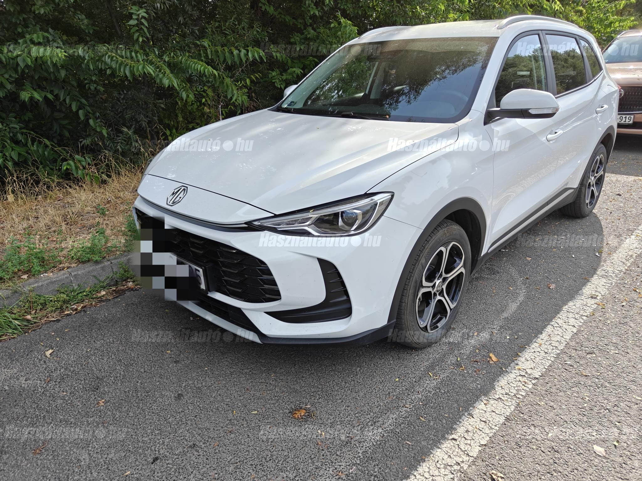 MG ZS 2025 - 1