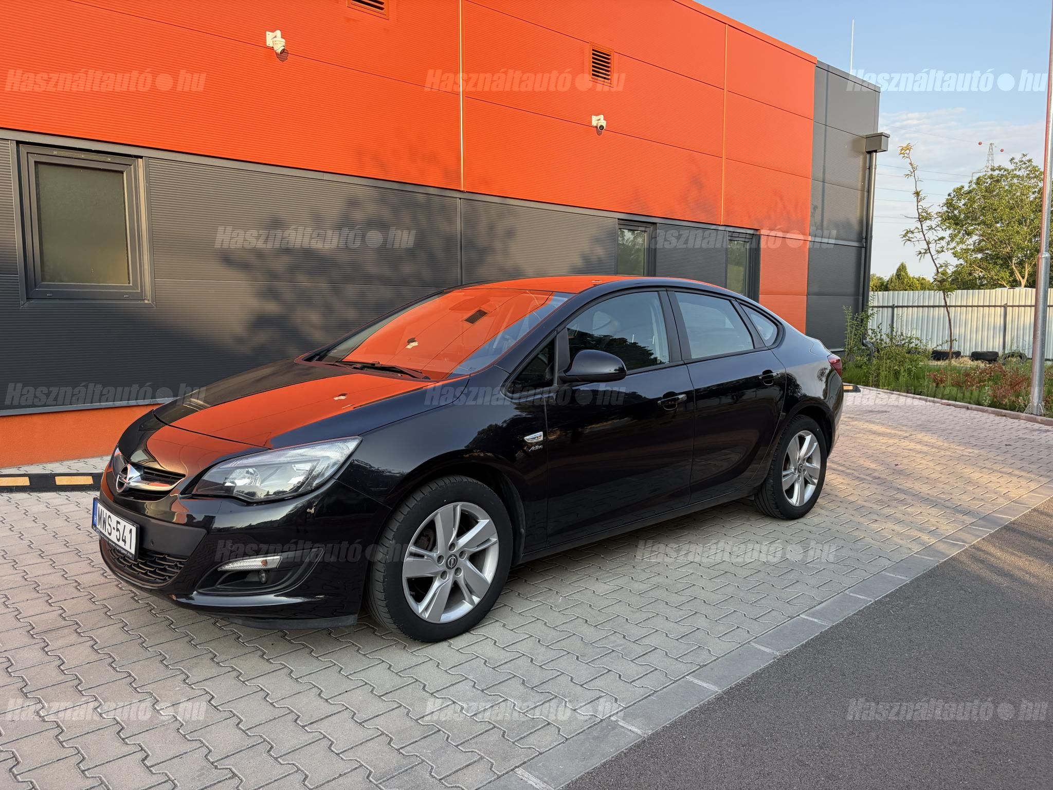 OPEL ASTRA J 2016/6 - 1