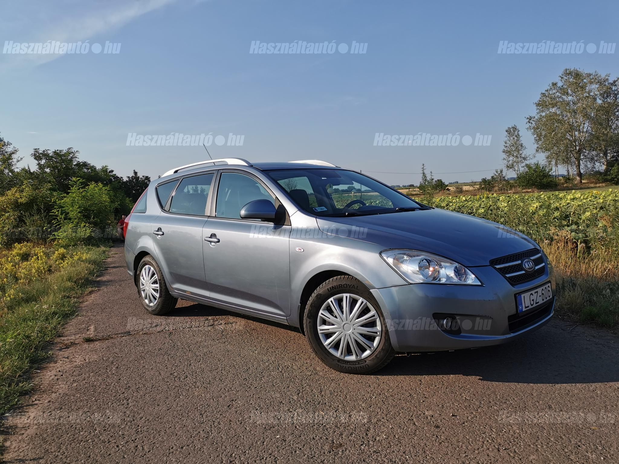 KIA CEE'D 2008 - 1