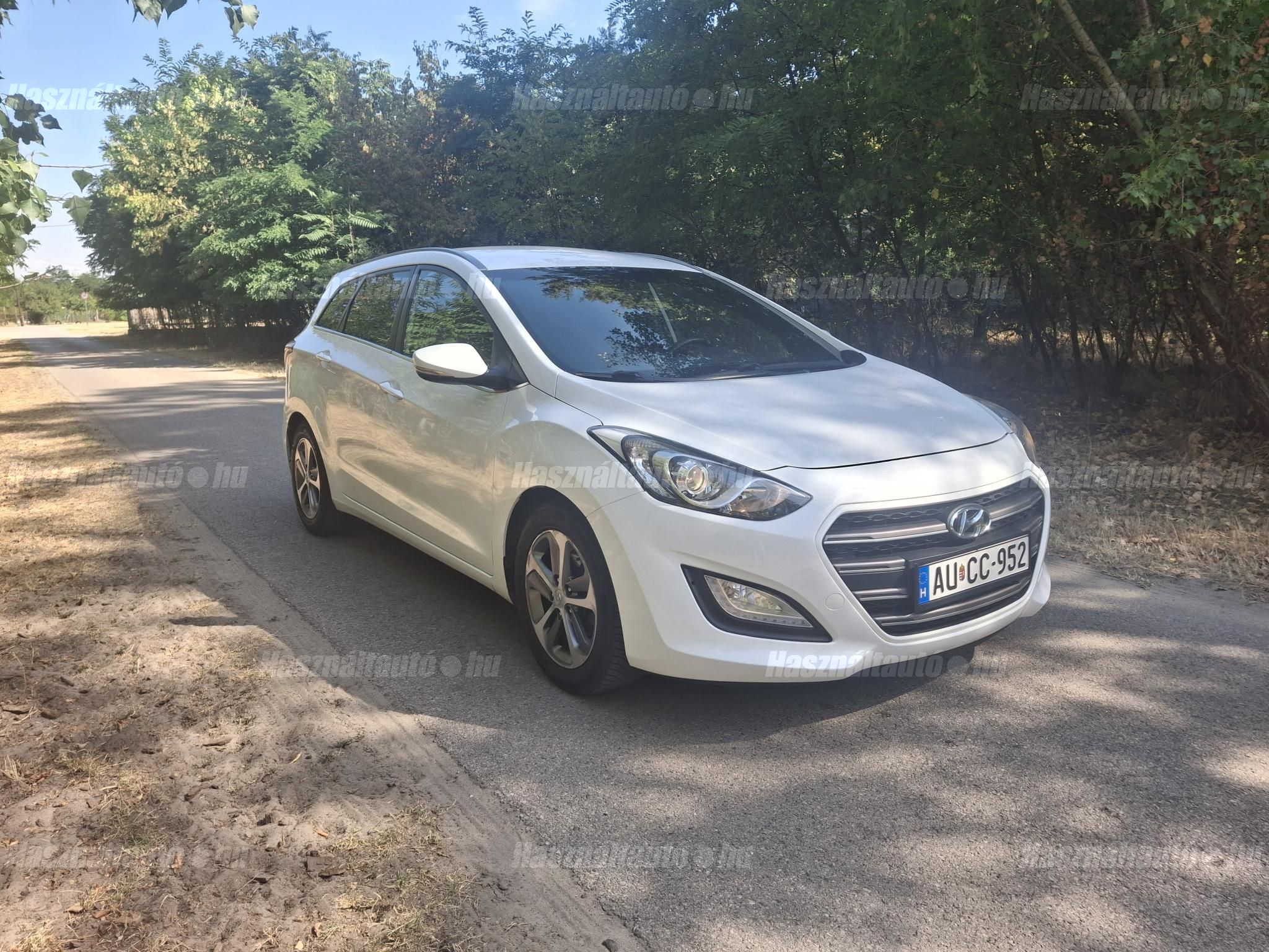 HYUNDAI I30 2017/6 - 1