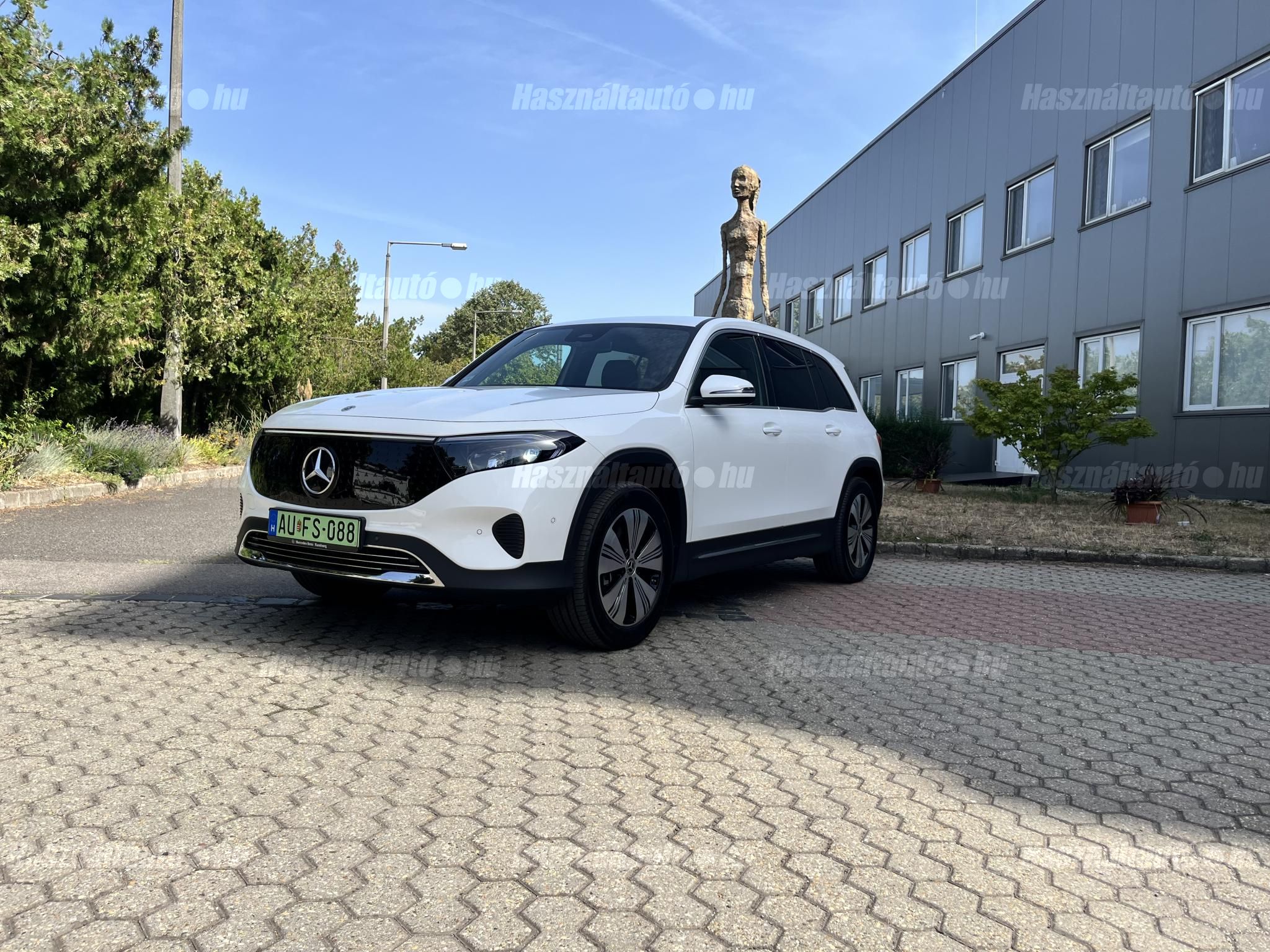 MERCEDES-BENZ EQB 2025/5 - 1