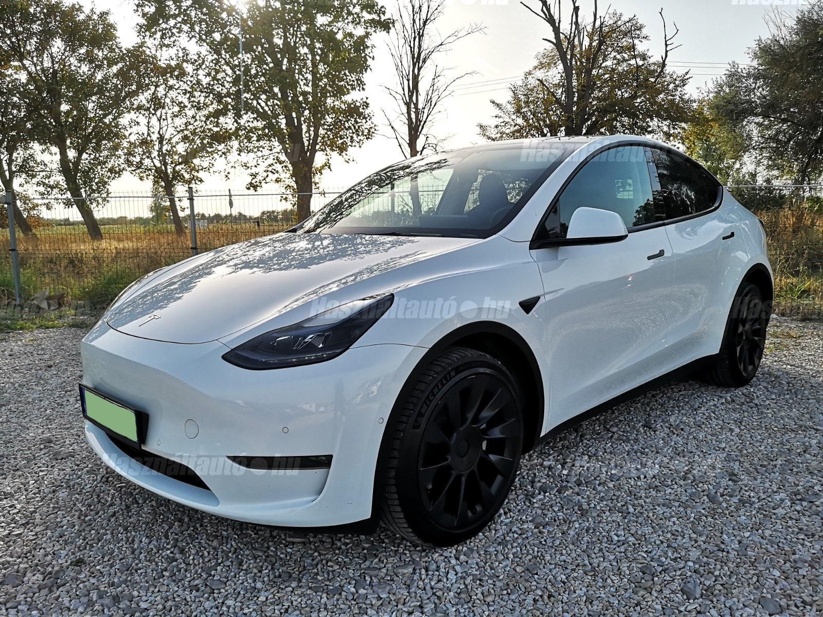 TESLA MODEL Y 2022/9 - 1