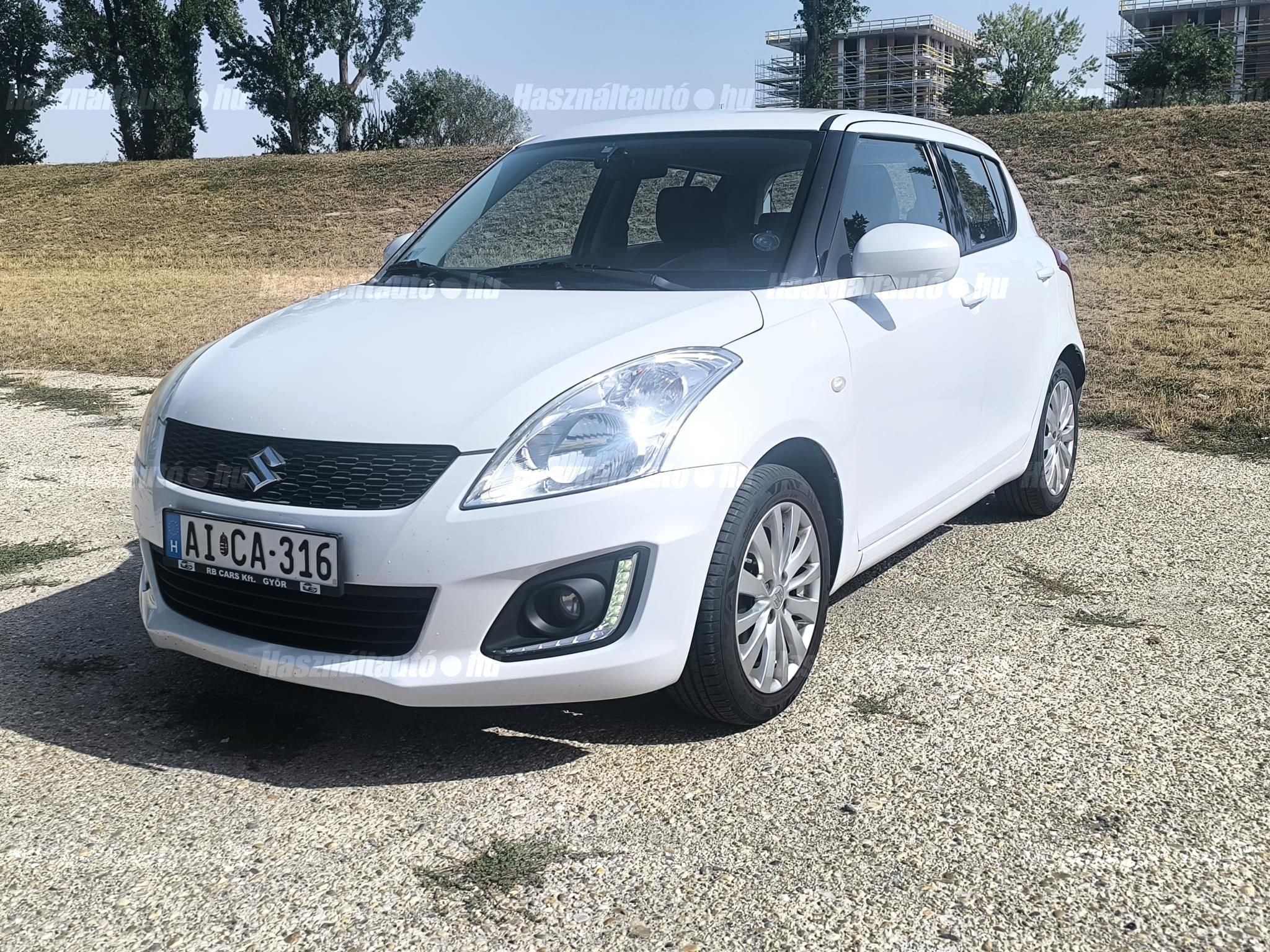 SUZUKI SWIFT 2015/4 - 1